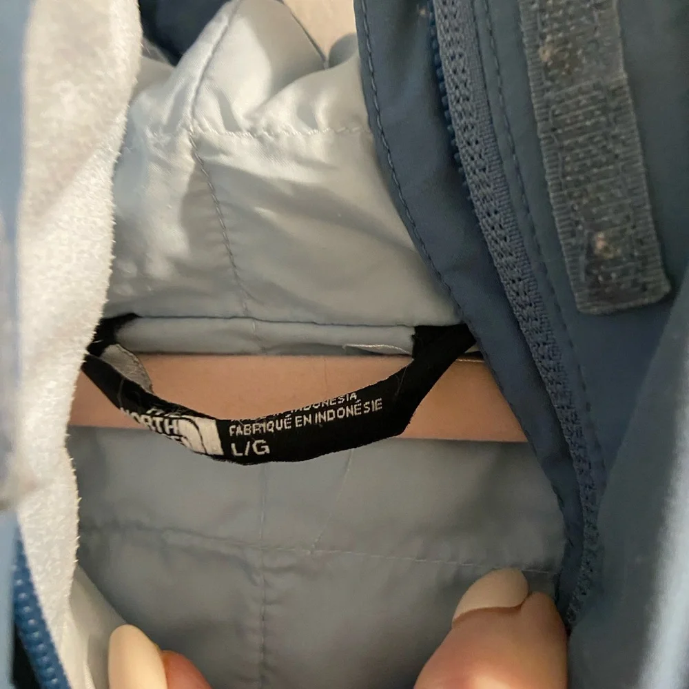 The North Face Blue and Light Blue Jacket - Picture 2 of 7